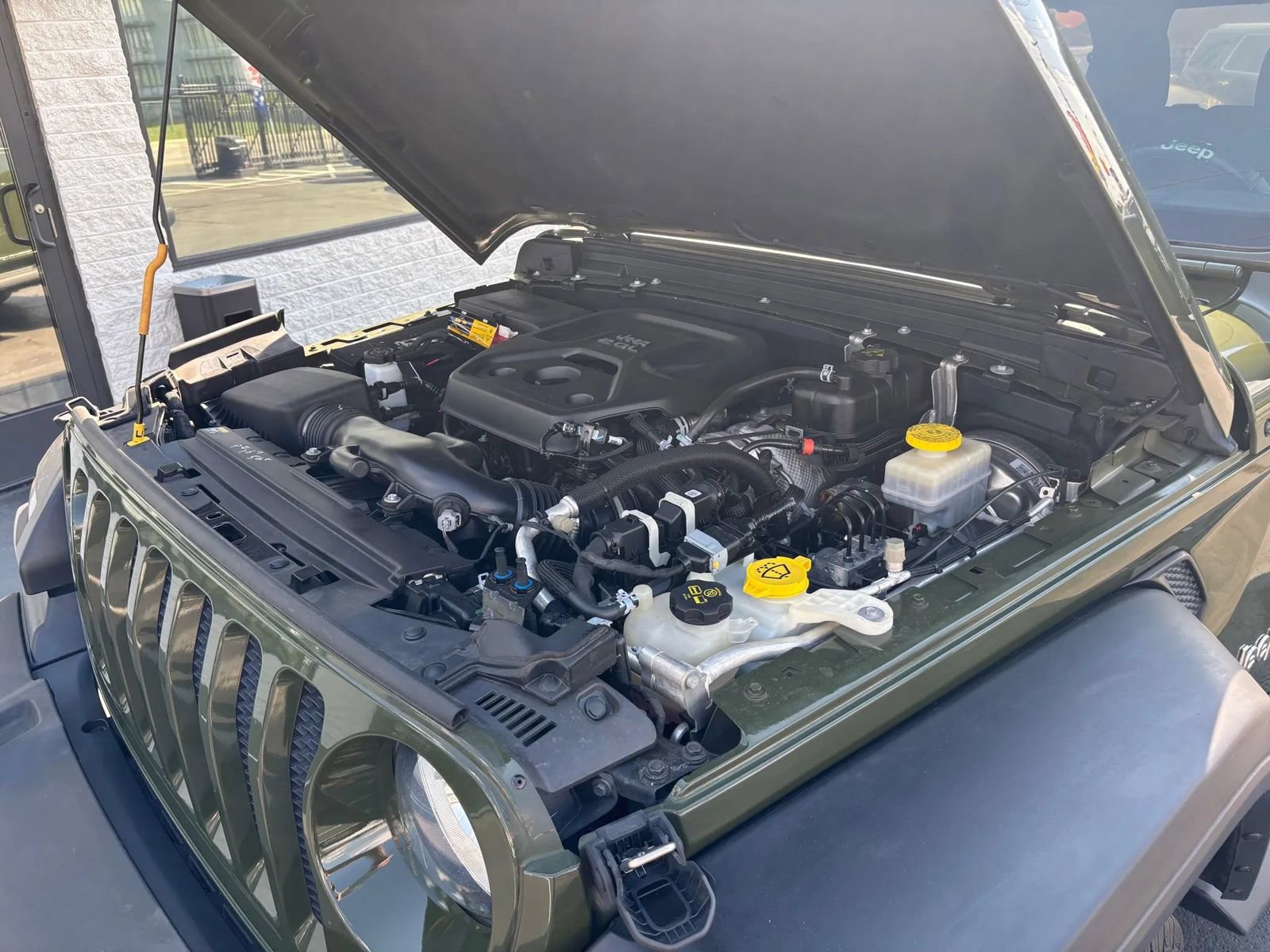 Used 2021 Jeep Wrangler Unlimited Sport AWD/4WD image 14