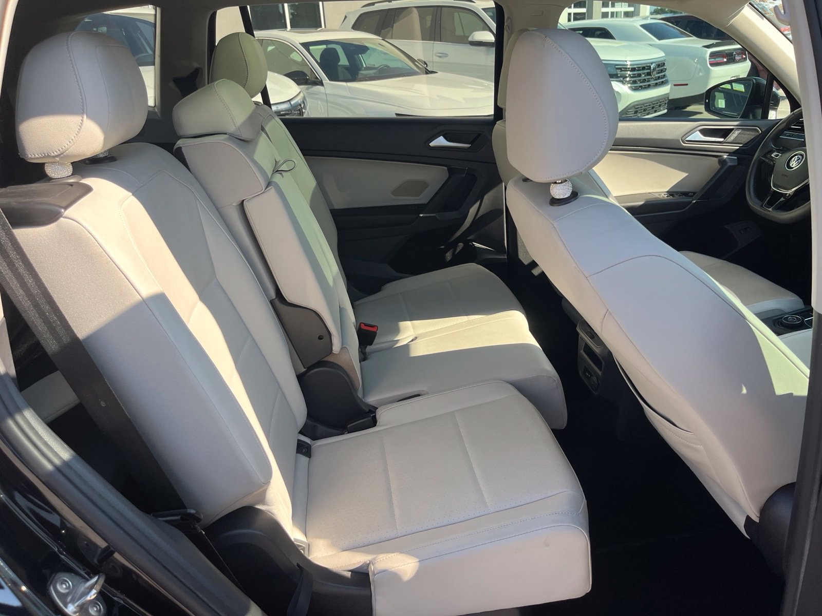 Used 2020 Volkswagen Tiguan SEL w/ 3rd Row Seat Package AWD/4WD image 31