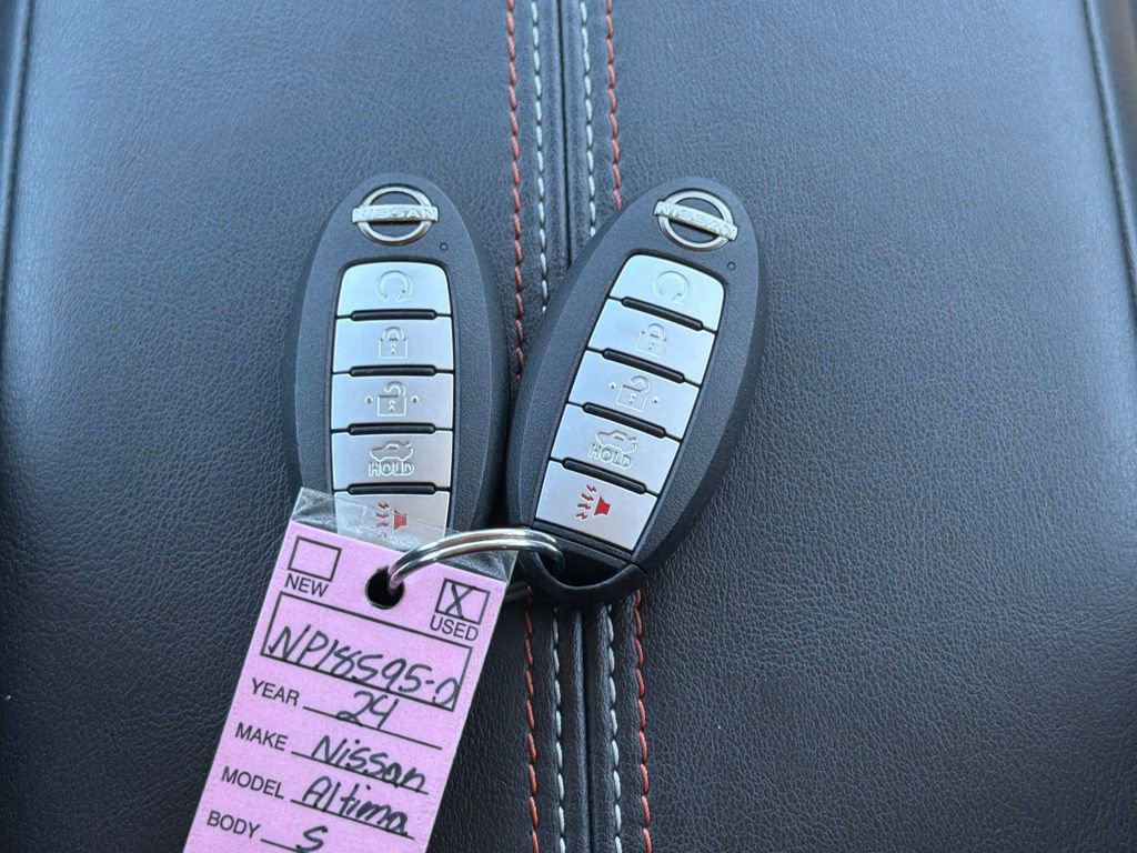 Used 2024 Nissan Altima 2.0 SR image 30