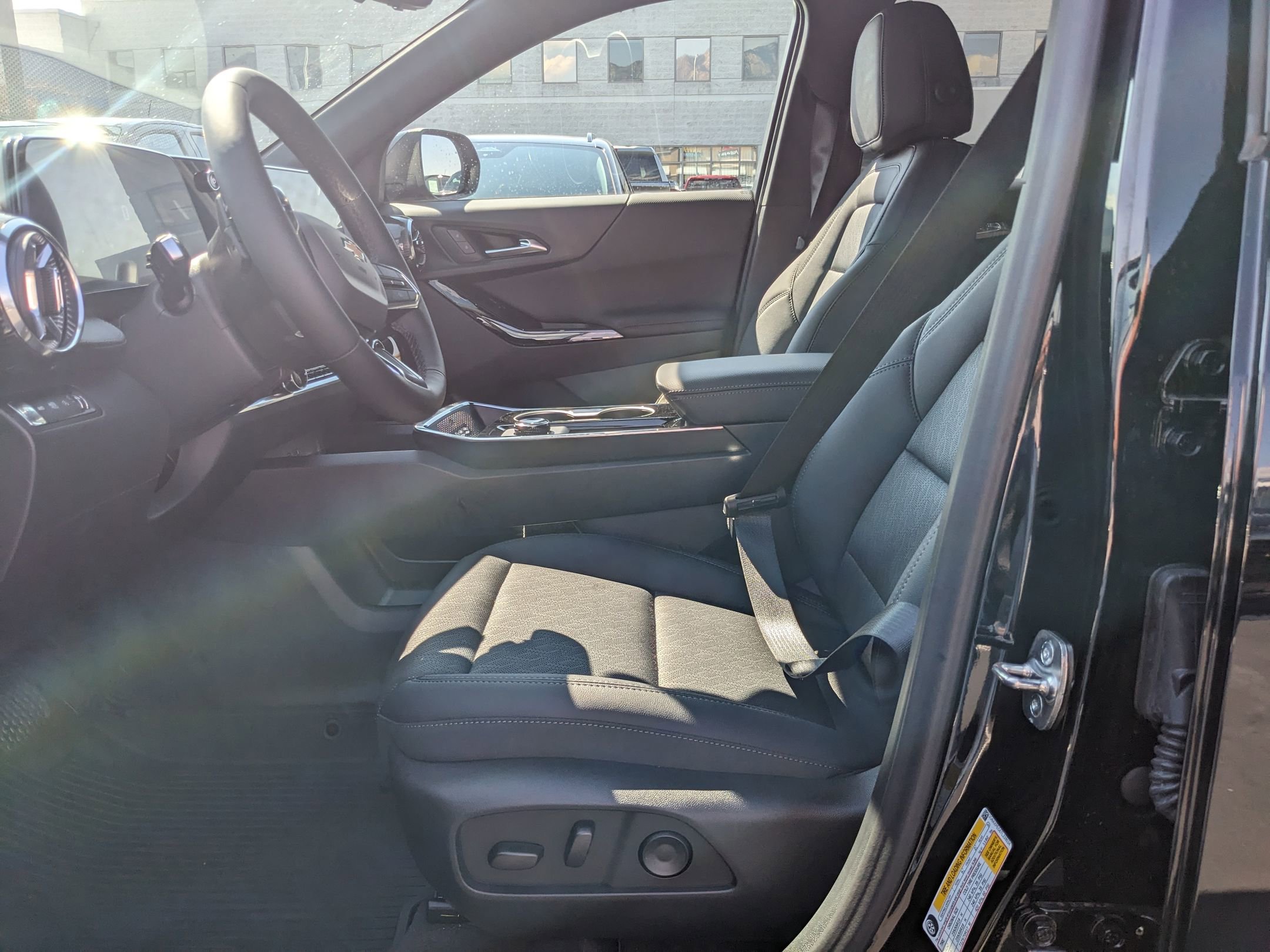 New 2026 Chevrolet Equinox LT image 15