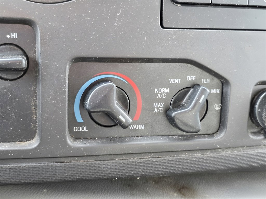 Used 2019 Ford E-350 and Econoline 350 Super Duty image 29