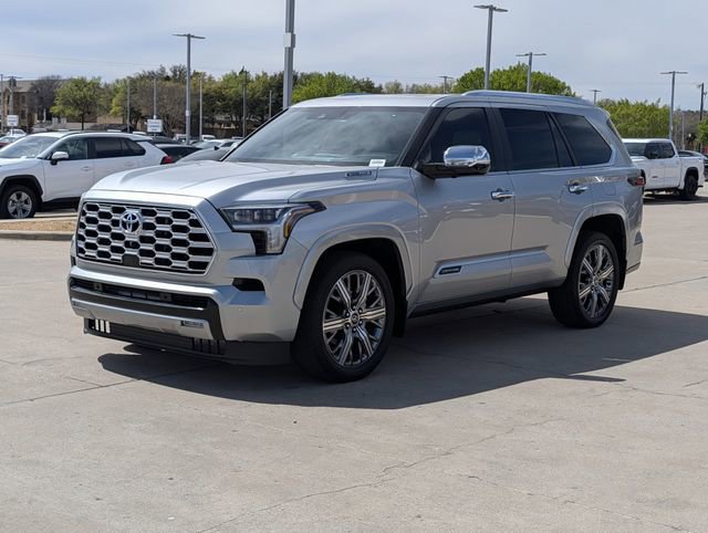 Used 2024 Toyota Sequoia Capstone image 10