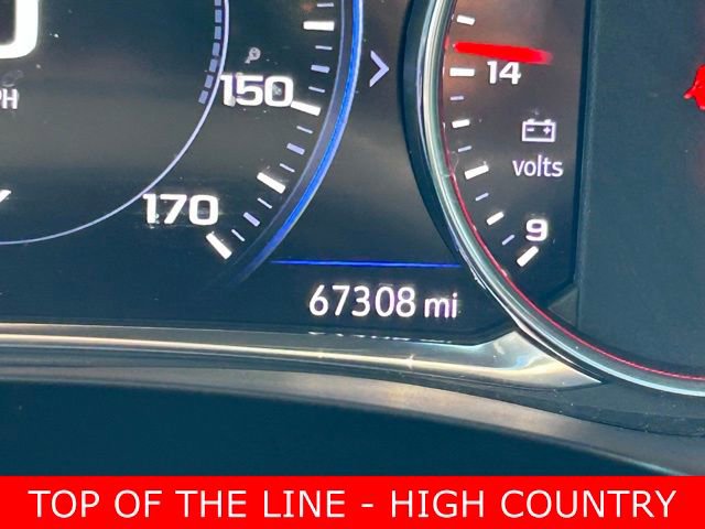 Used 2023 Chevrolet Traverse High Country image 21