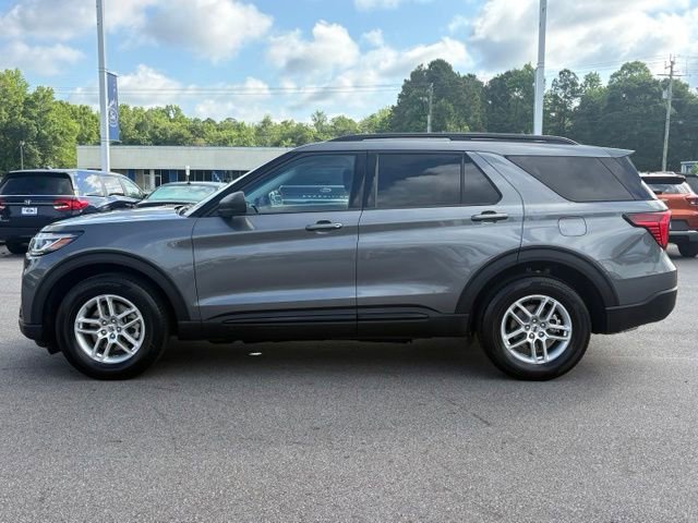 New 2026 Ford Explorer Active RWD video 2