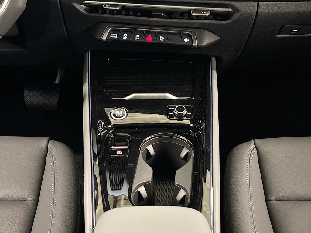New 2026 Audi Q3 quattro 2.0T AWD/4WD image 14