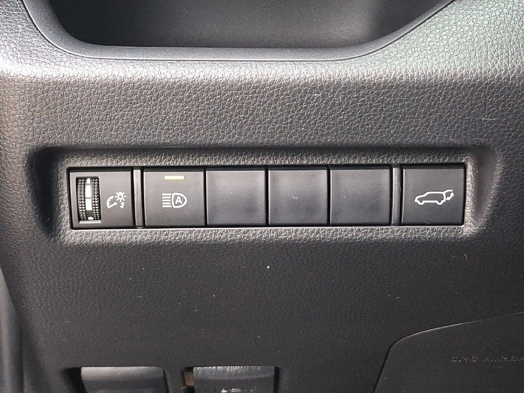 Used 2019 Toyota RAV4 XLE Premium w/ All Weather Liner Package AWD/4WD image 26