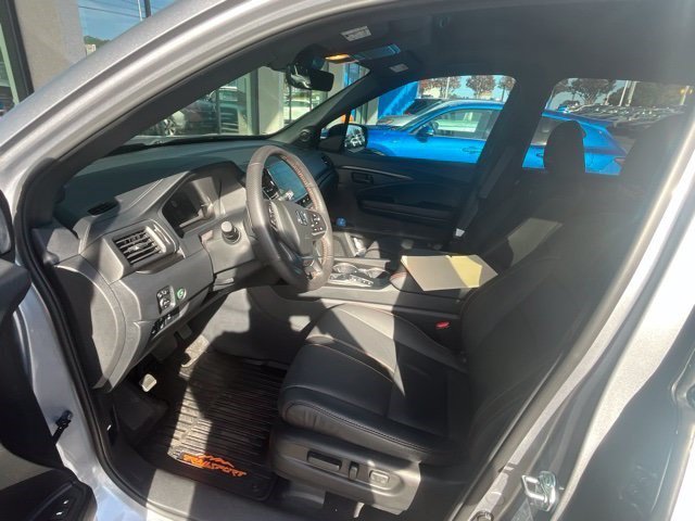 Used 2025 Honda Passport TrailSport image 12