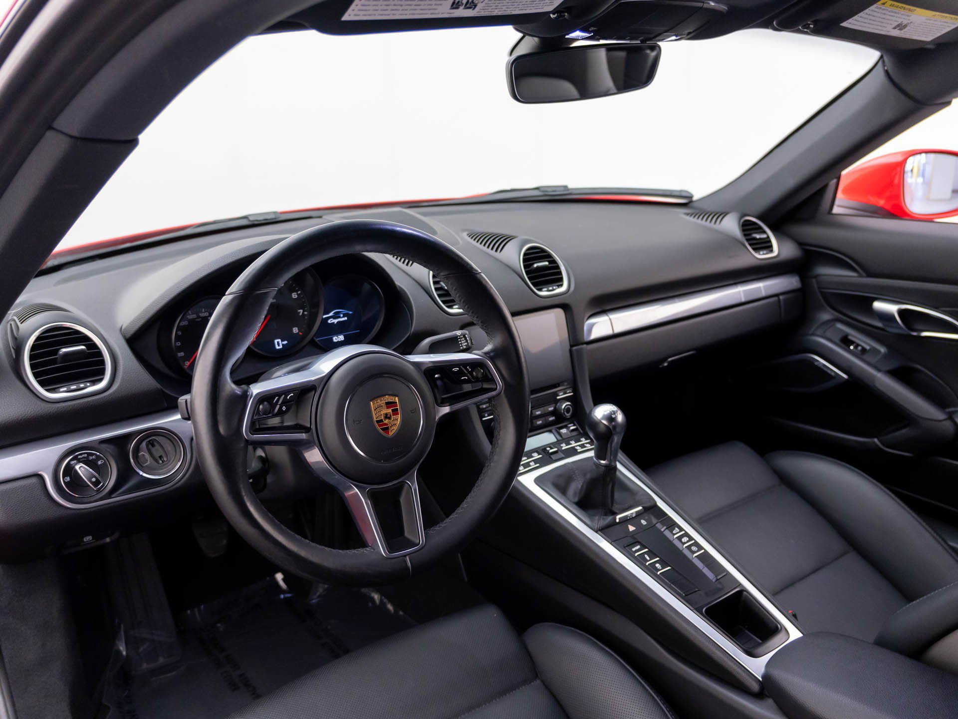 Used 2024 Porsche 718 Cayman RWD image 17