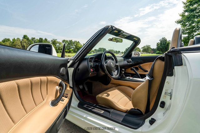 Used 2004 Honda S2000 image 35