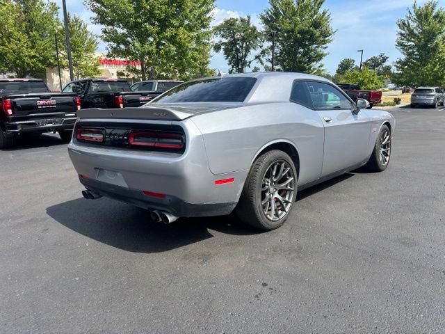 Used 2015 Dodge Challenger SRT w/ Technology Group RWD image 6