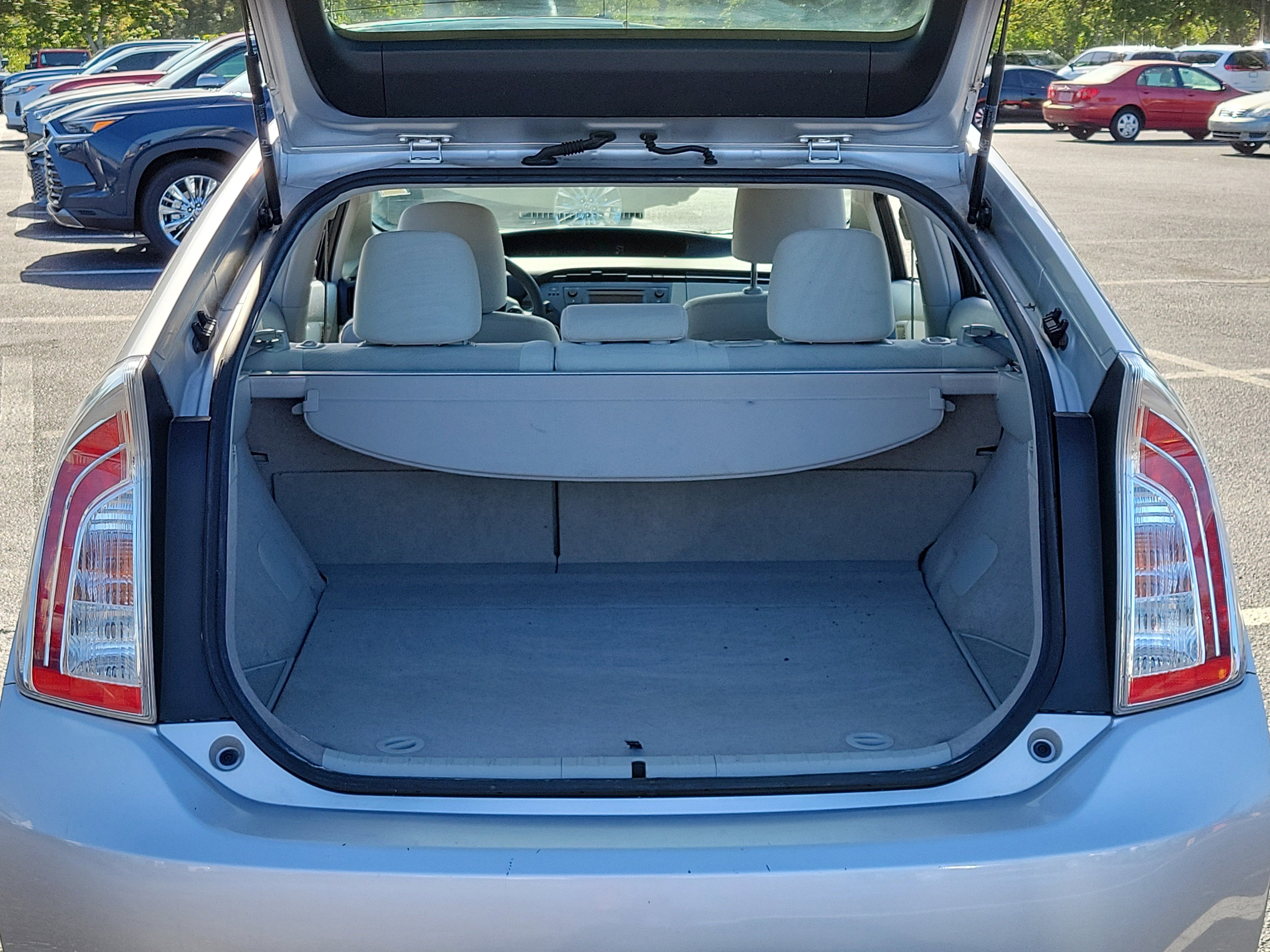 Used 2015 Toyota Prius Two FWD image 11