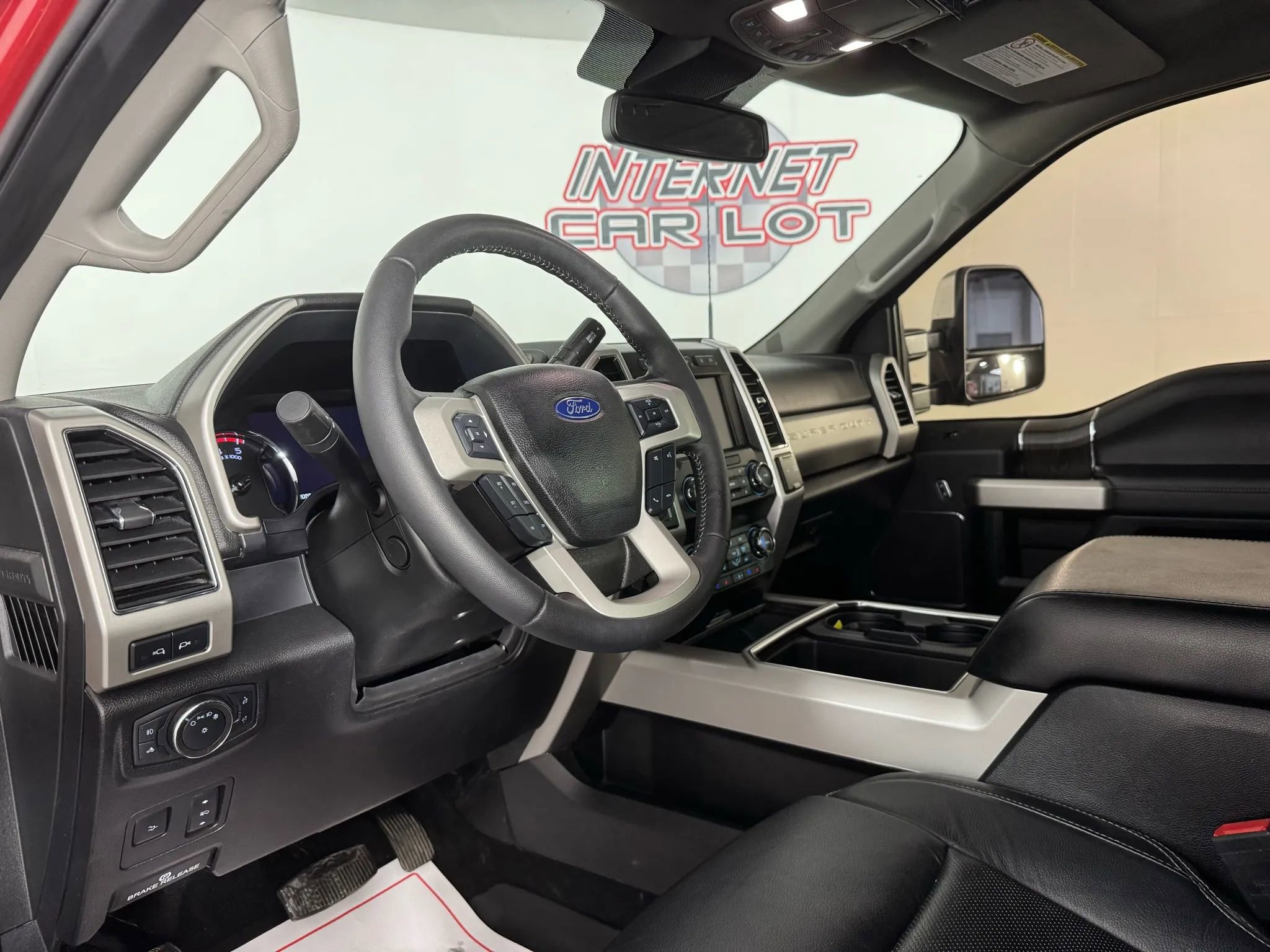 Used 2020 Ford F250 Lariat w/ Lariat Ultimate Package image 10