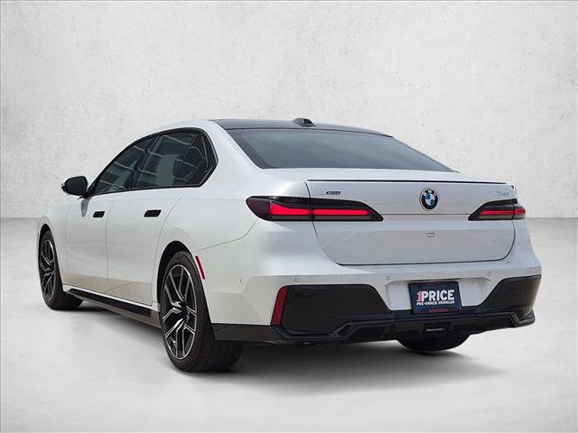 Used 2026 BMW 740i xDrive AWD/4WD image 8