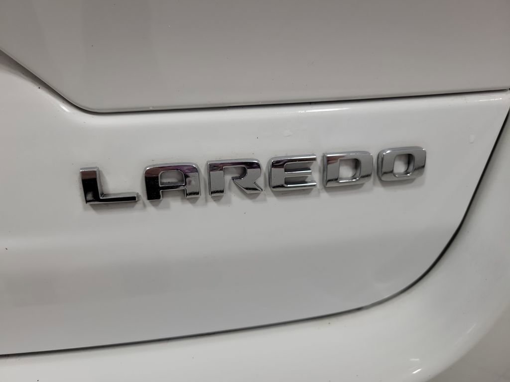 Used 2024 Jeep Grand Cherokee Laredo X image 15