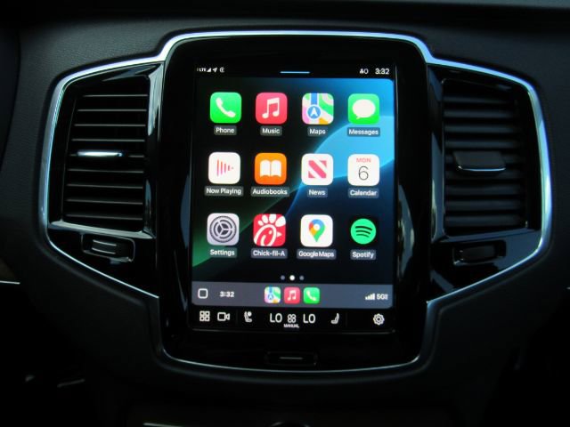 Used 2025 Volvo XC90 T8 Plus w/ Protection Package Premier image 12