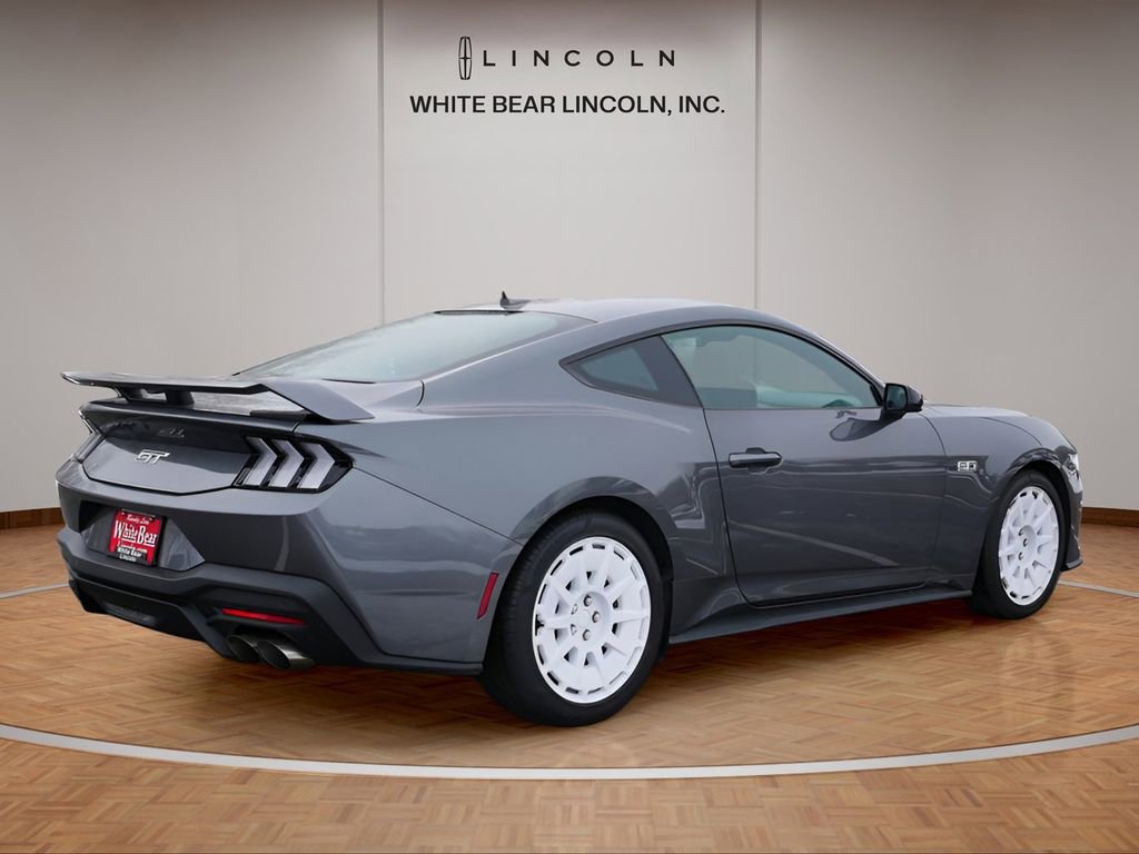 Used 2026 Ford Mustang GT Premium w/ GT Performance Package image 5