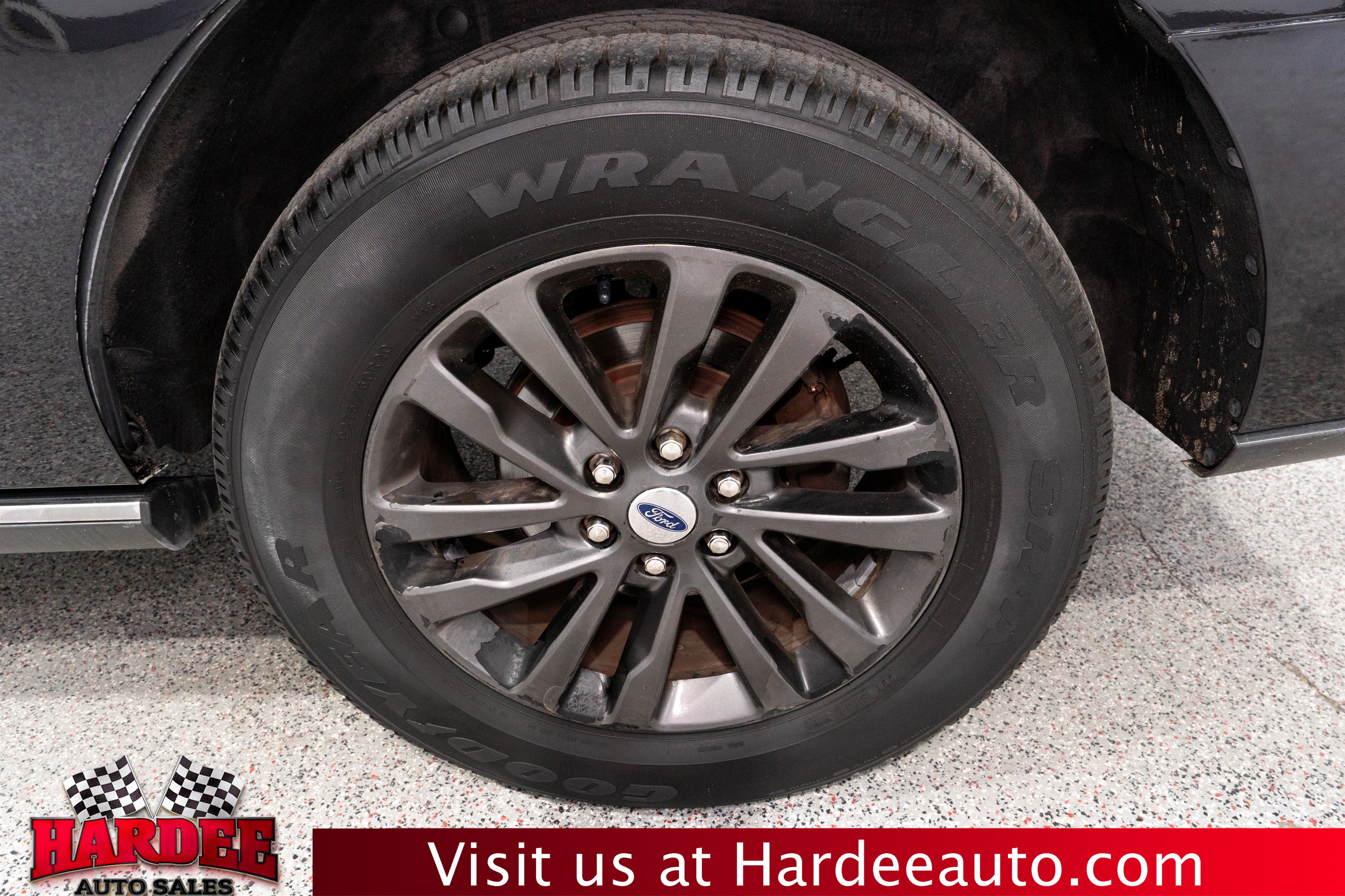 Used 2019 Ford Expedition Limited RWD image 10