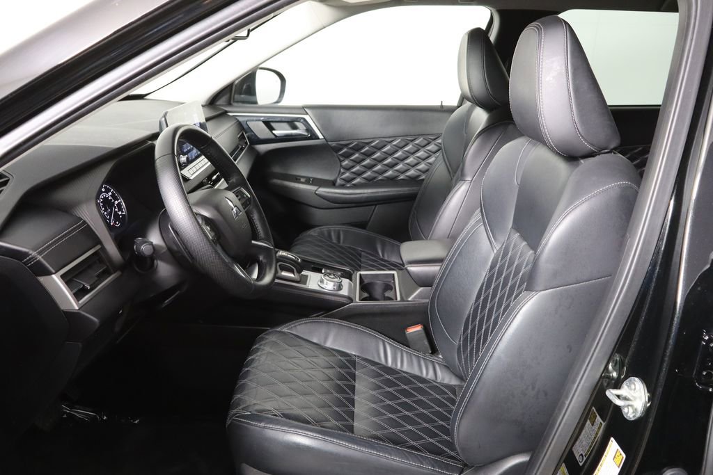 Used 2022 Mitsubishi Outlander SEL image 15