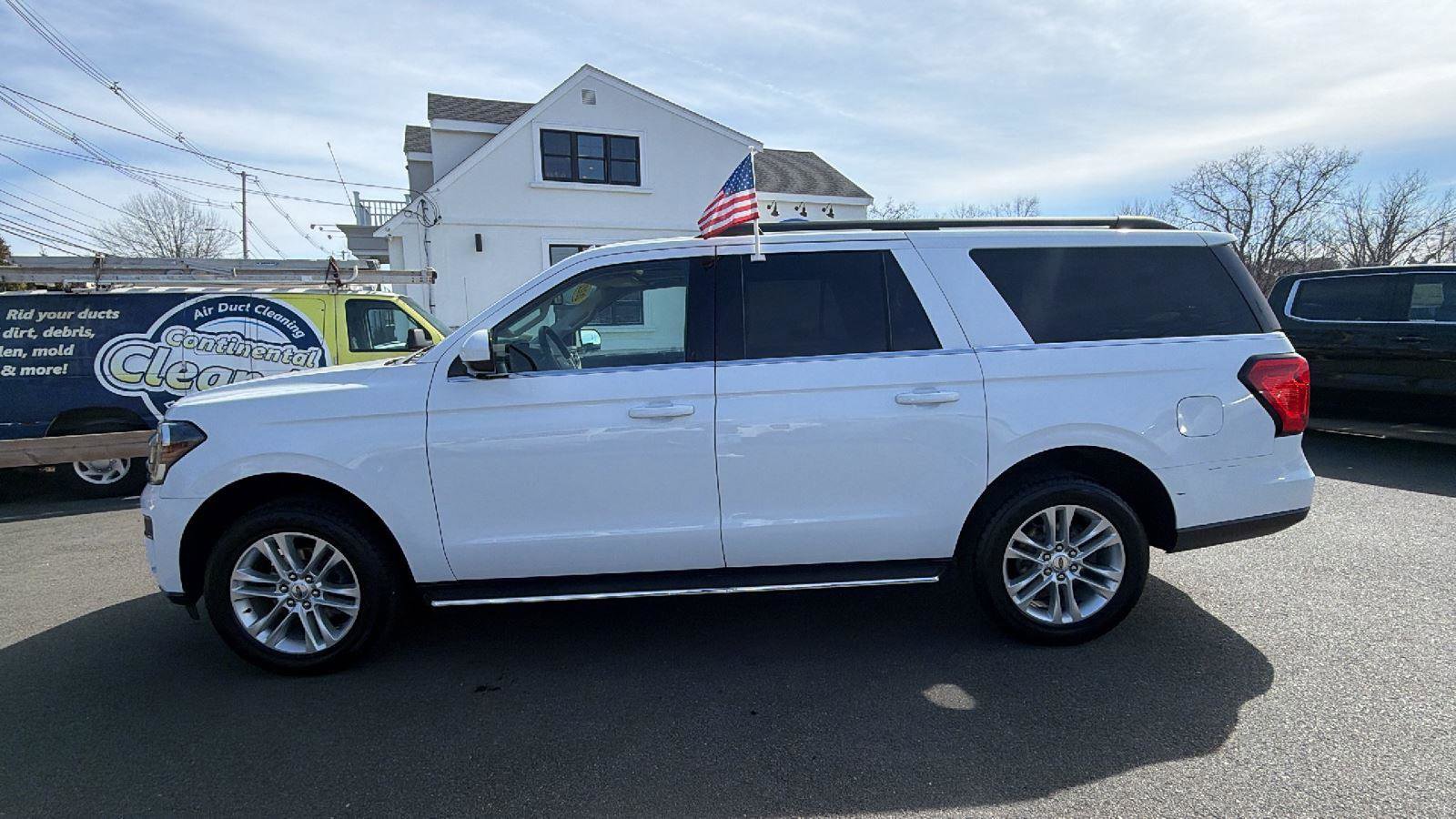Used 2022 Ford Expedition Max XLT AWD/4WD image 4