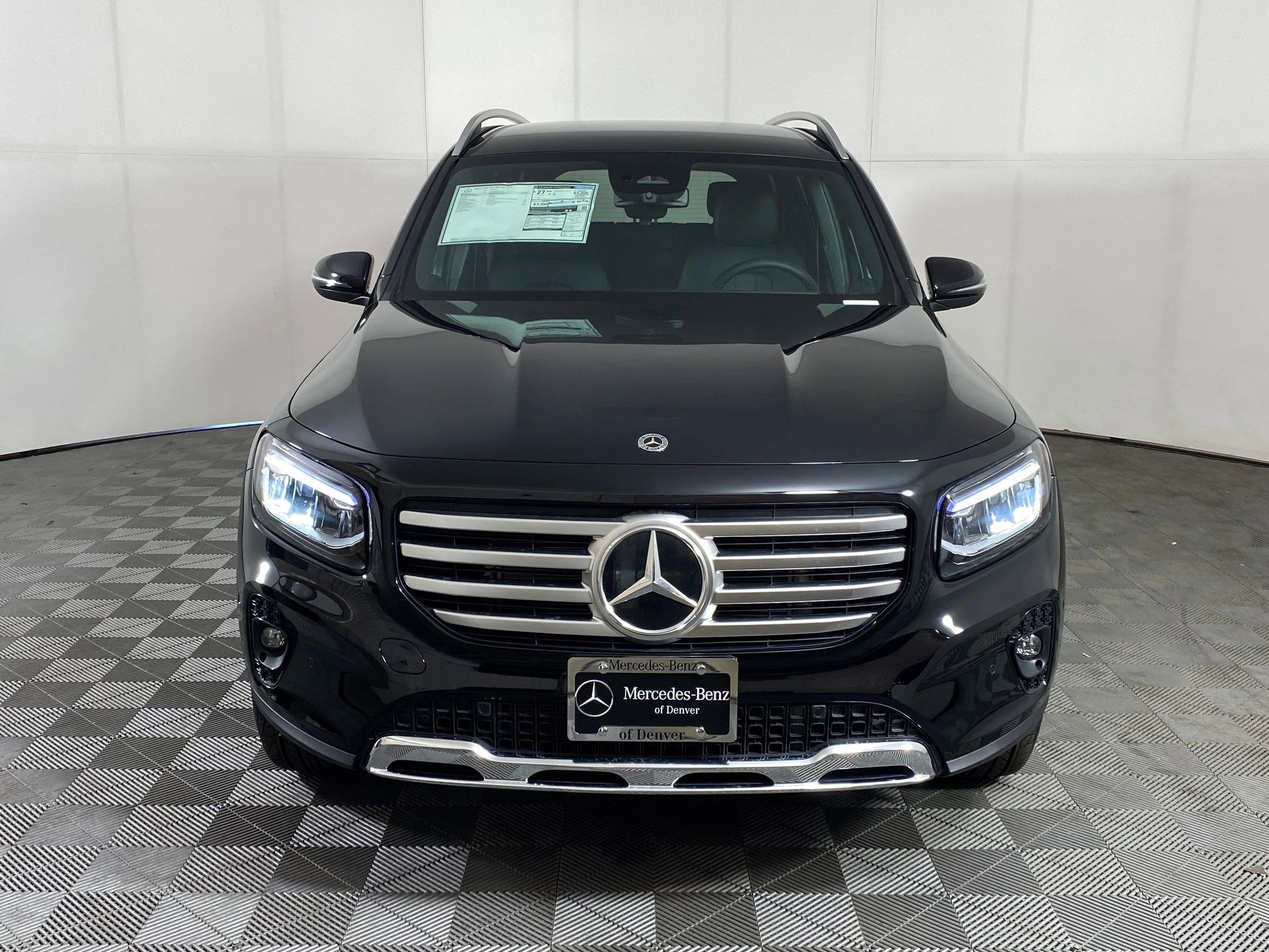 New 2025 Mercedes-Benz GLB 250 4MATIC image 5