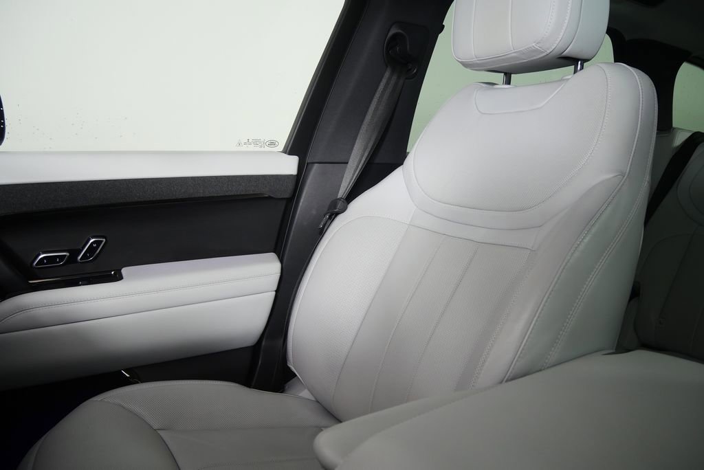 Used 2023 Land Rover Range Rover Sport SE image 29