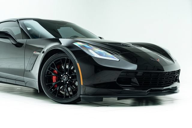 Used 2015 Chevrolet Corvette Z06 w/ 3LZ Preferred Equipment Group RWD image 4