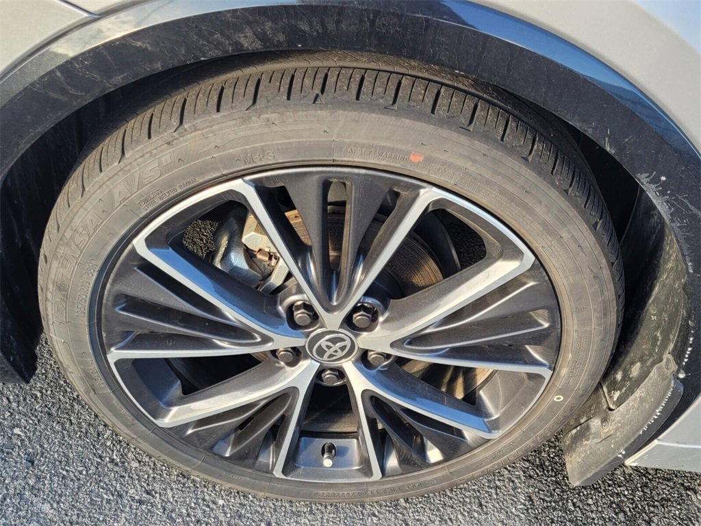 Used 2024 Toyota Prius XLE image 8