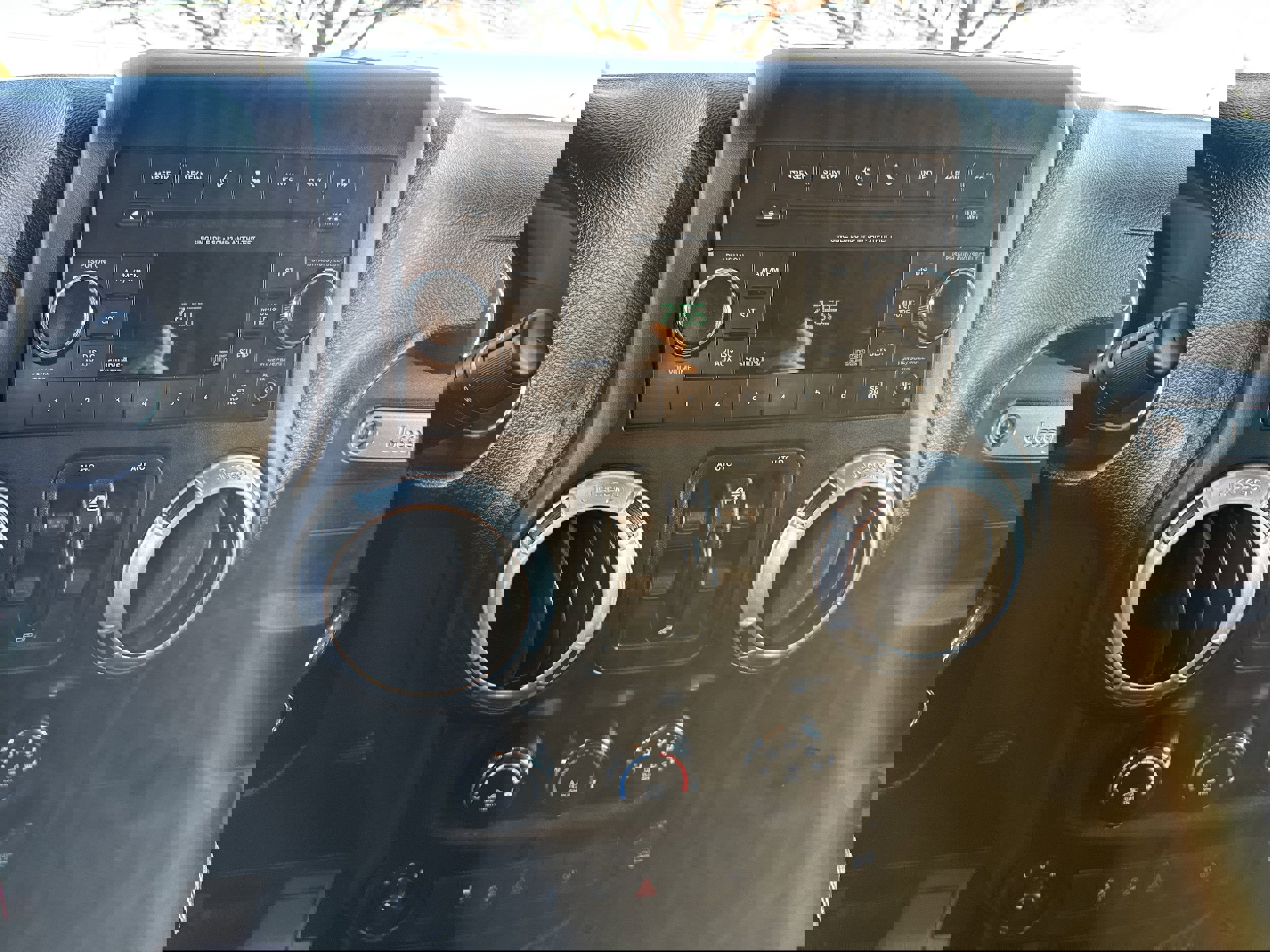 Used 2012 Jeep Wrangler Unlimited Sahara w/ Connectivity Group image 12