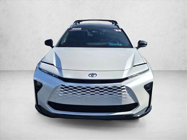 Used 2025 Toyota Crown Signia image 2