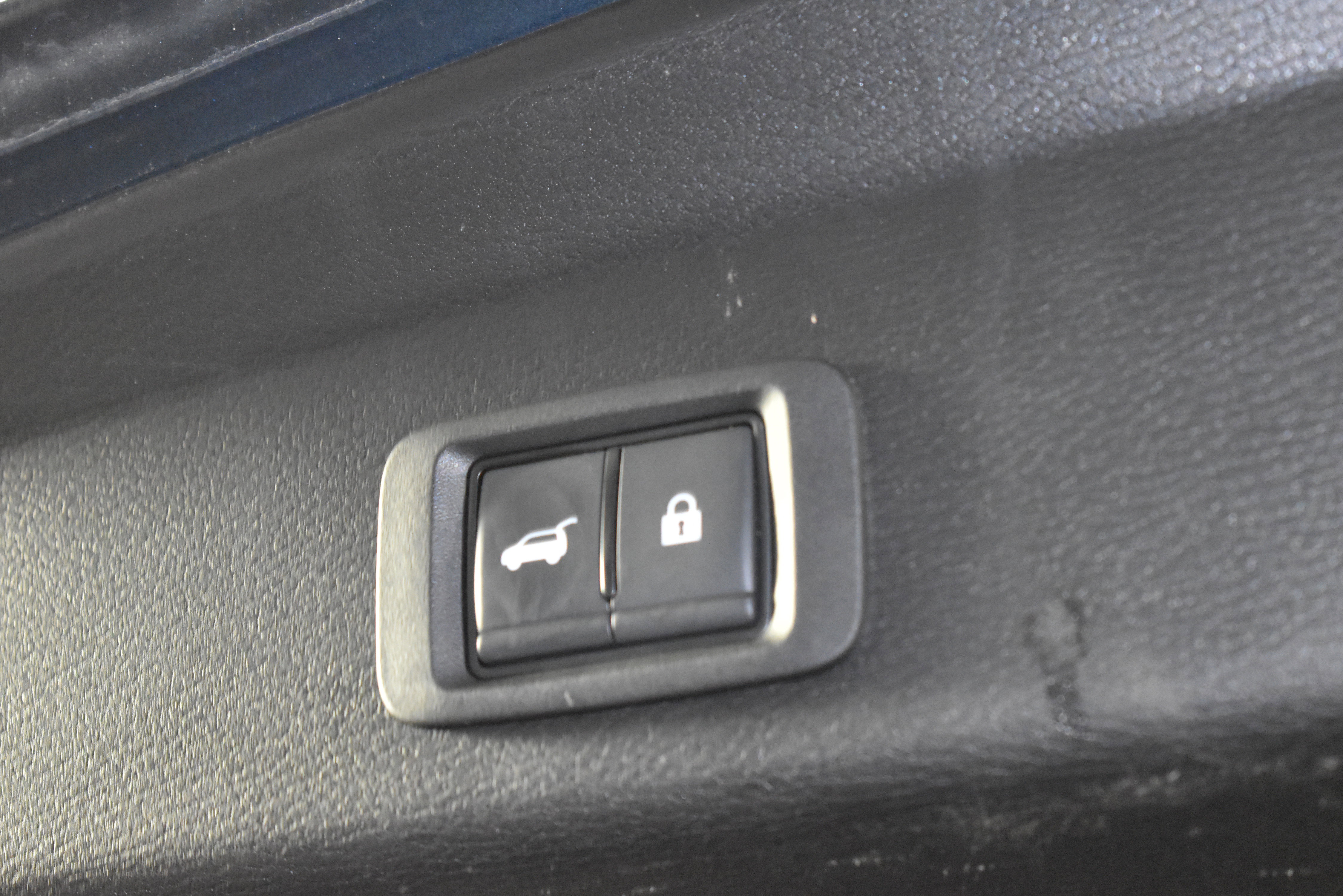 Used 2023 Mitsubishi Outlander SE image 51