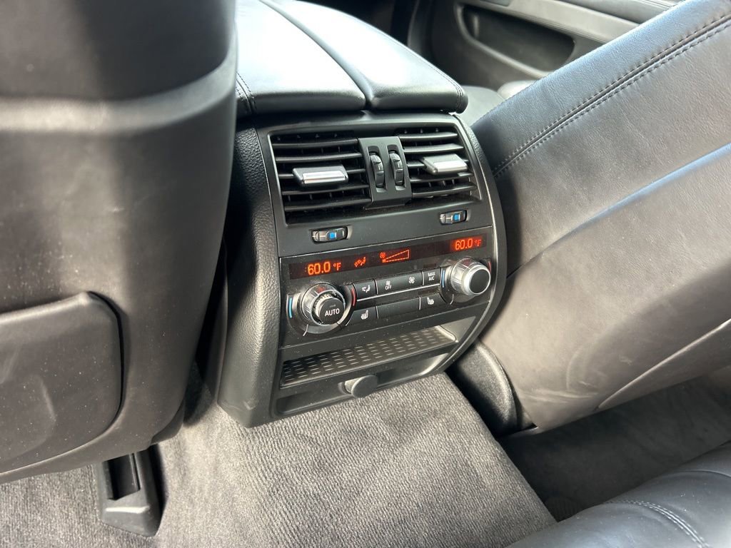 Used 2016 BMW M5 image 16