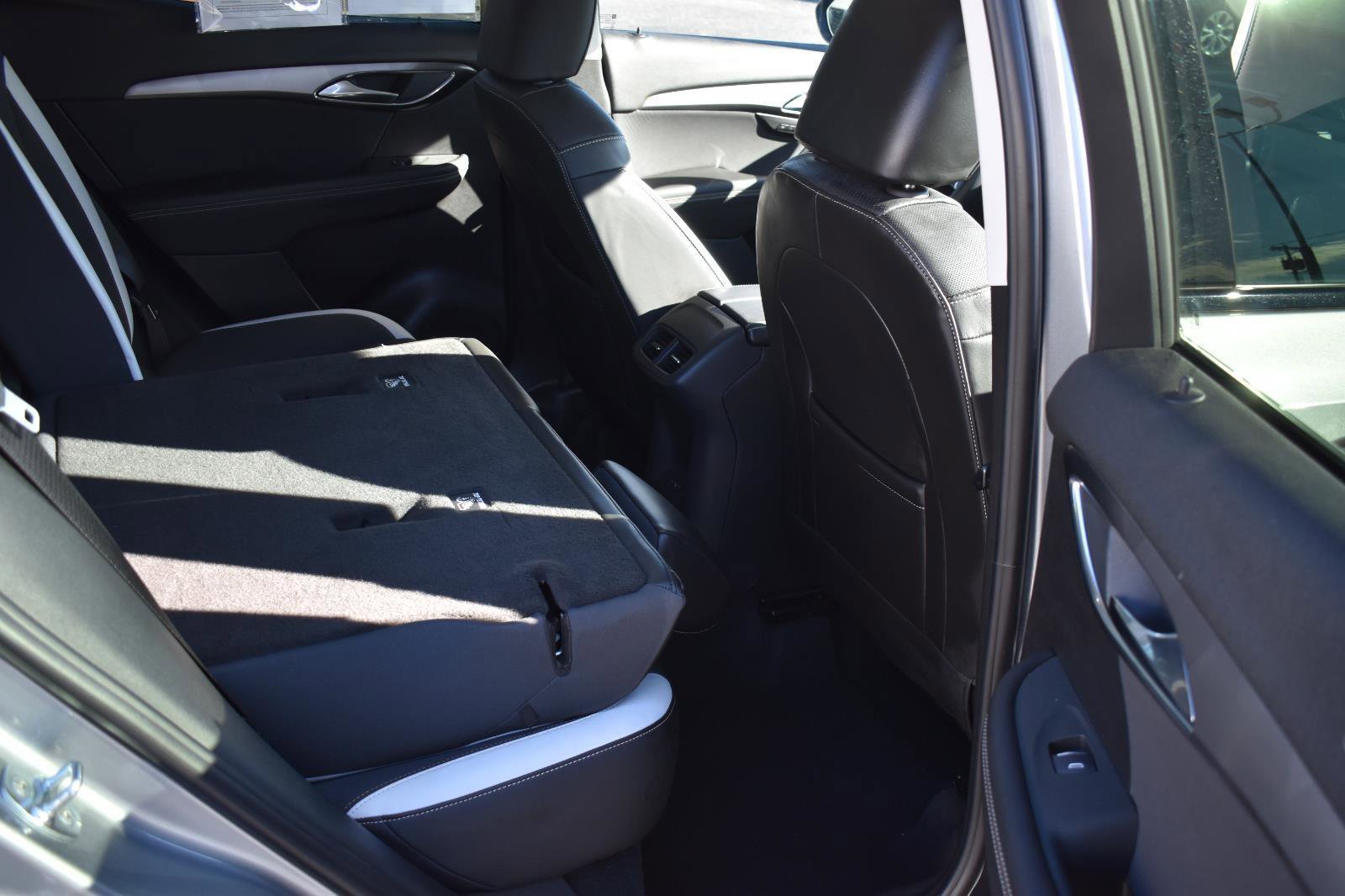 Used 2024 Buick Envision Sport Touring image 16