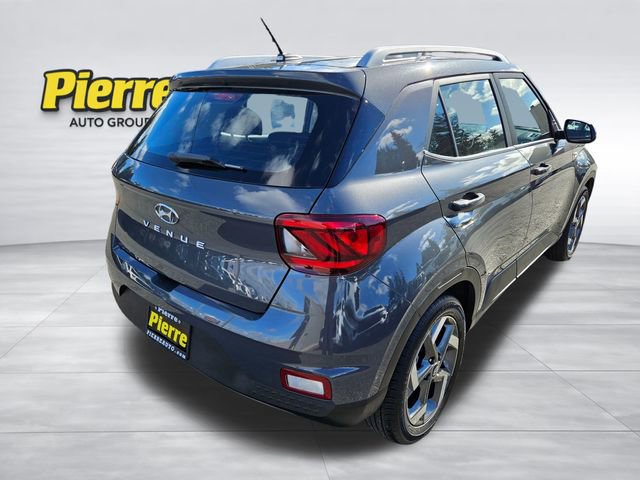 Used 2025 Hyundai Venue SEL image 5