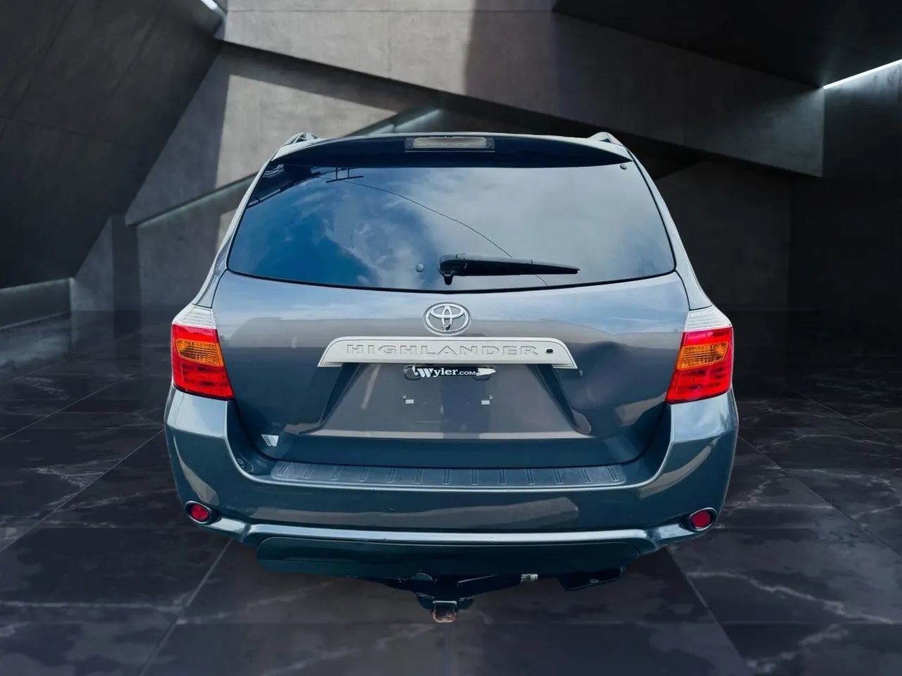 Used 2010 Toyota Highlander SE image 4