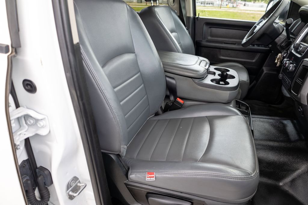 Used 2018 RAM 2500 Tradesman w/ Chrome Appearance Group RWD image 13