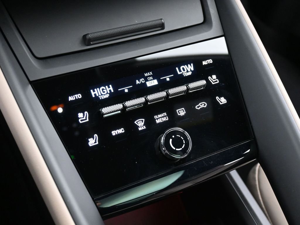 Certified 2025 Porsche Macan 4S Electric image 22