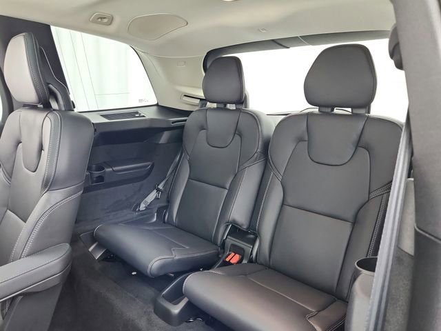 New 2026 Volvo XC90 B6 Ultra image 29