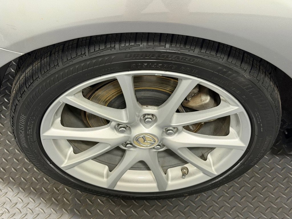 Used 2009 MAZDA MX-5 Miata Grand Touring w/ Premium Pkg RWD image 16