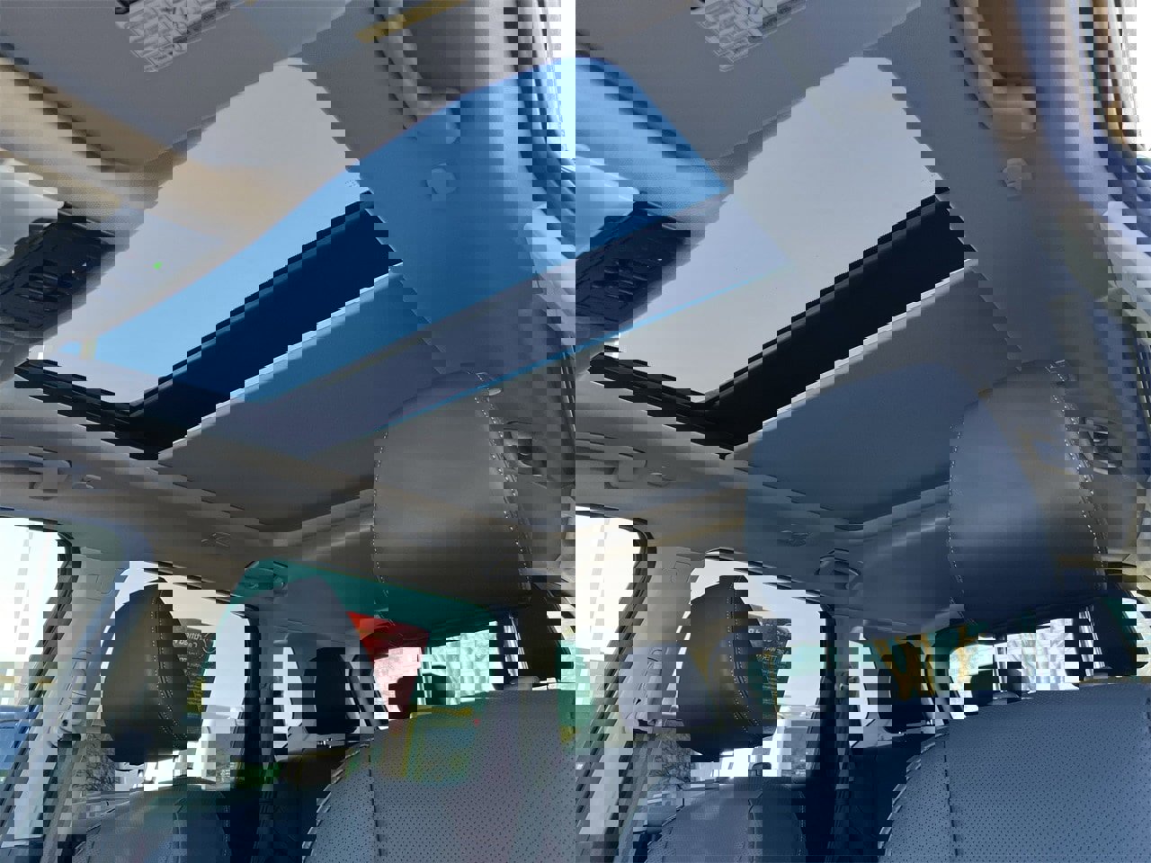 Certified 2025 Nissan Rogue Platinum image 24