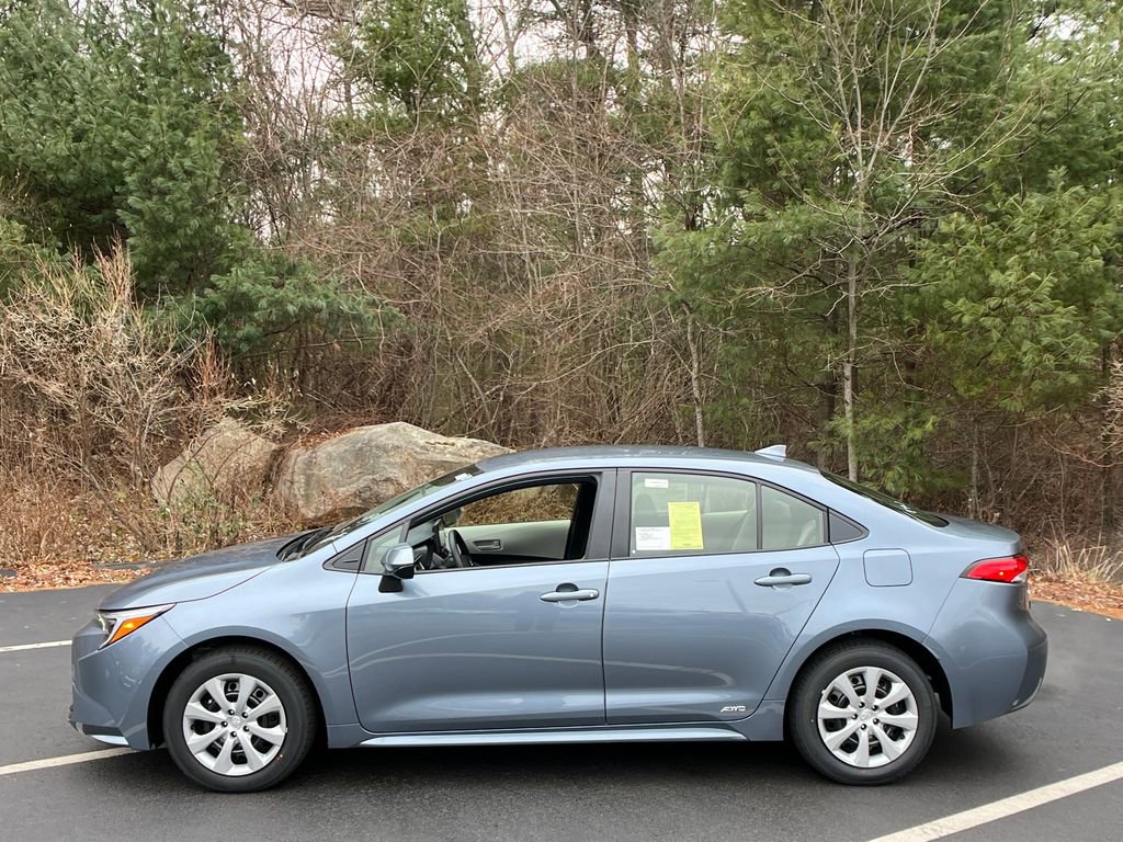 New 2026 Toyota Corolla LE image 2