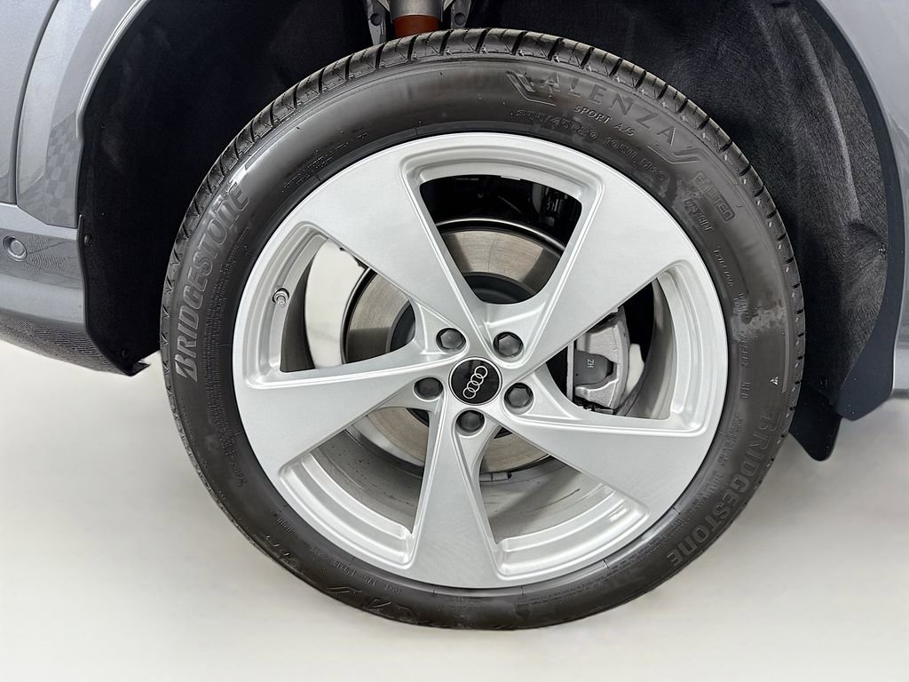 Used 2025 Audi Q5 Premium Plus image 34