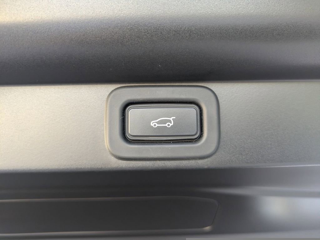 Used 2023 Land Rover Range Rover SE AWD/4WD image 15