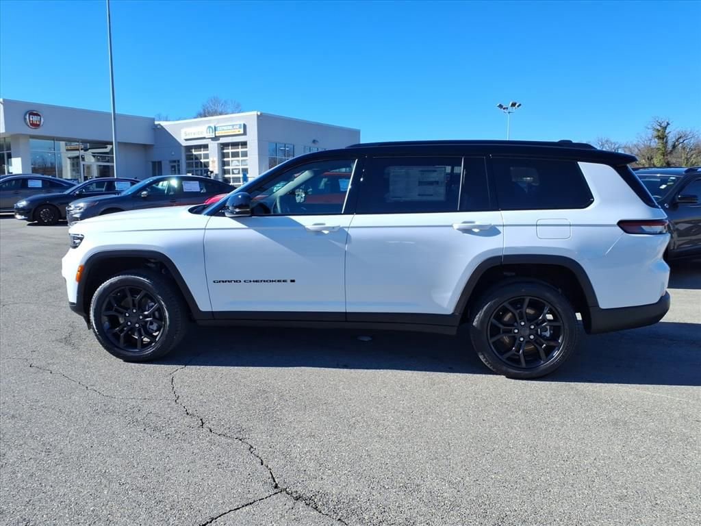 New 2025 Jeep Grand Cherokee L Limited image 7