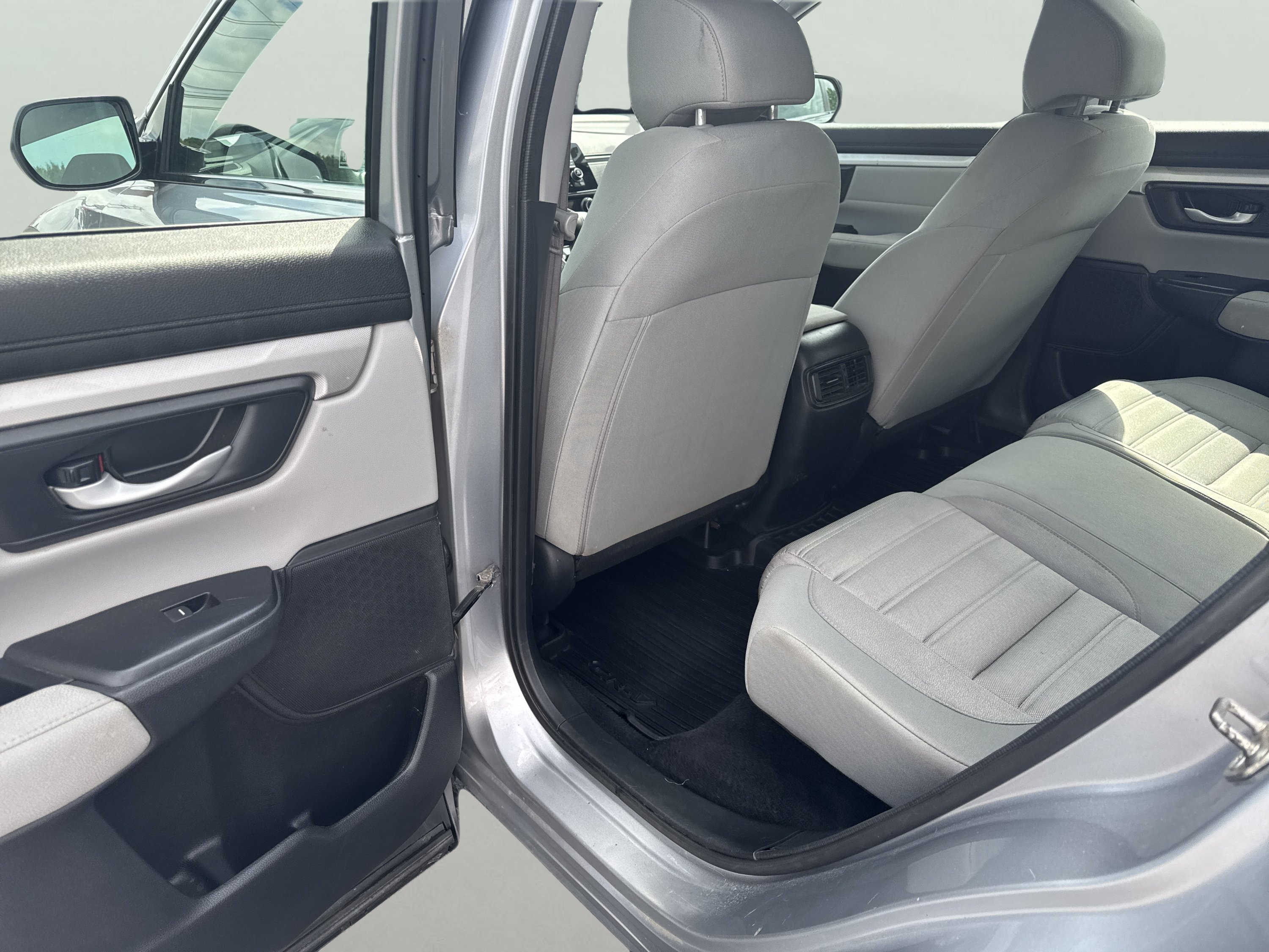 Used 2019 Honda CR-V LX image 18