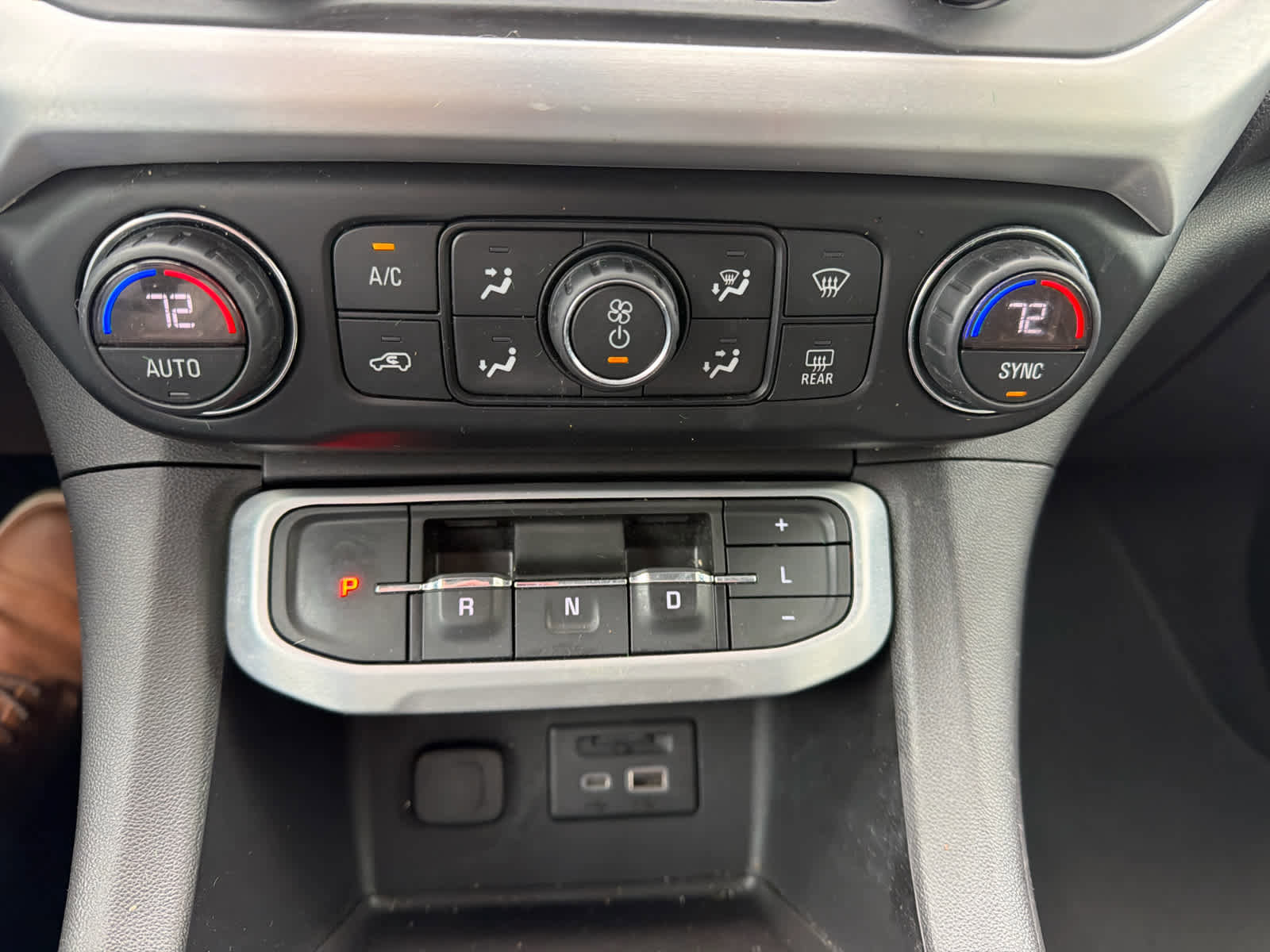 Used 2020 GMC Acadia SLT w/ Trailering Package AWD/4WD image 32