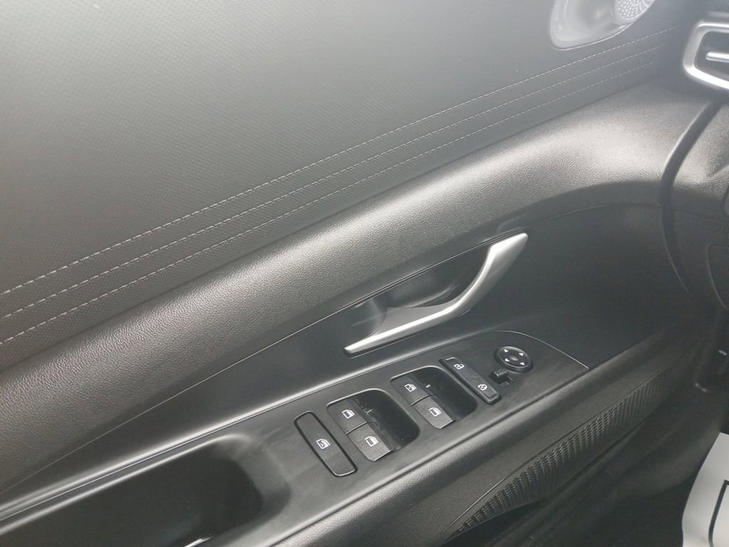 Used 2022 Hyundai Elantra Blue w/ Cargo Package image 21