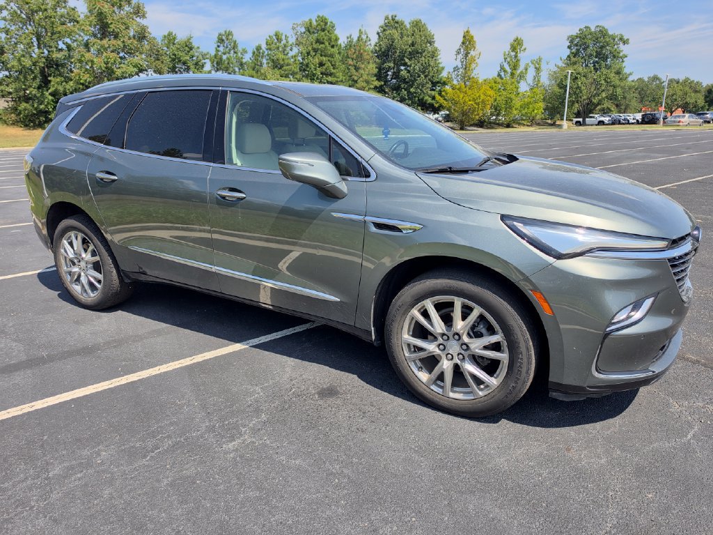 Used 2023 Buick Enclave Essence w/ Experience Buick Package FWD image 13