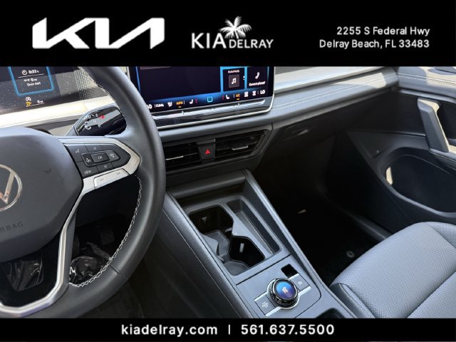 Used 2025 Volkswagen Tiguan SE FWD image 27
