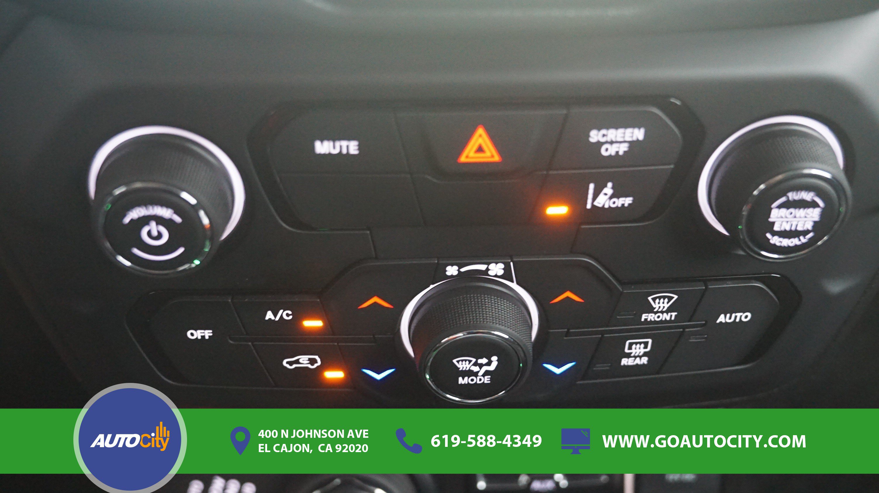 Used 2022 Jeep Renegade Latitude AWD/4WD image 21