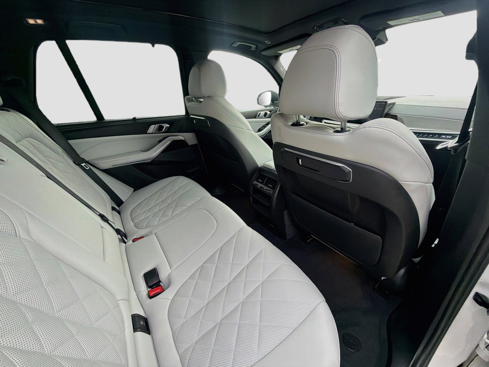 Used 2024 BMW X5 sDrive40i w/ Executive Package RWD image 30